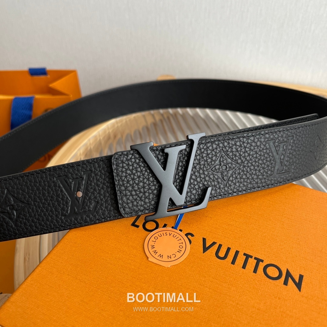 Louis Vuitton New Togo Embossed Buckle Calfskin Black Belt 루이비통 뉴 토고 엠보 버클 카프스킨 블랙 벨트 4cm 4