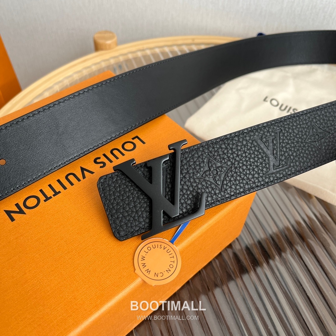Louis Vuitton New Togo Embossed Buckle Calfskin Black Belt 루이비통 뉴 토고 엠보 버클 카프스킨 블랙 벨트 4cm 8