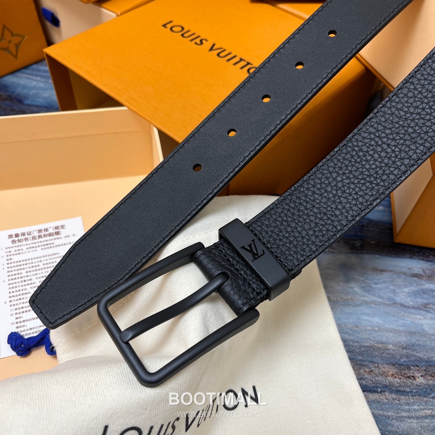 Louis Vuitton LV Initiales Rectangular Buckle Grained Leather Black Belt 루이비통 LV 이니셜 직사각 버클 그레인 레더 벨트 3.5cm 5