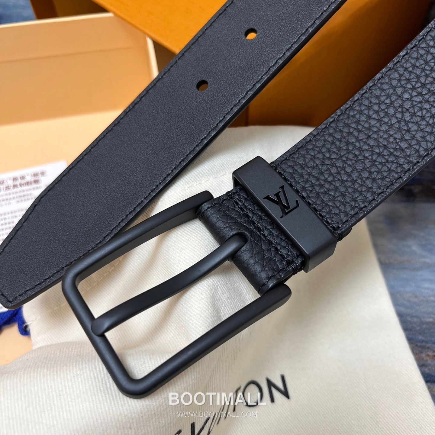 Louis Vuitton LV Initiales Rectangular Buckle Grained Leather Black Belt 루이비통 LV 이니셜 직사각 버클 그레인 레더 벨트 3.5cm 6