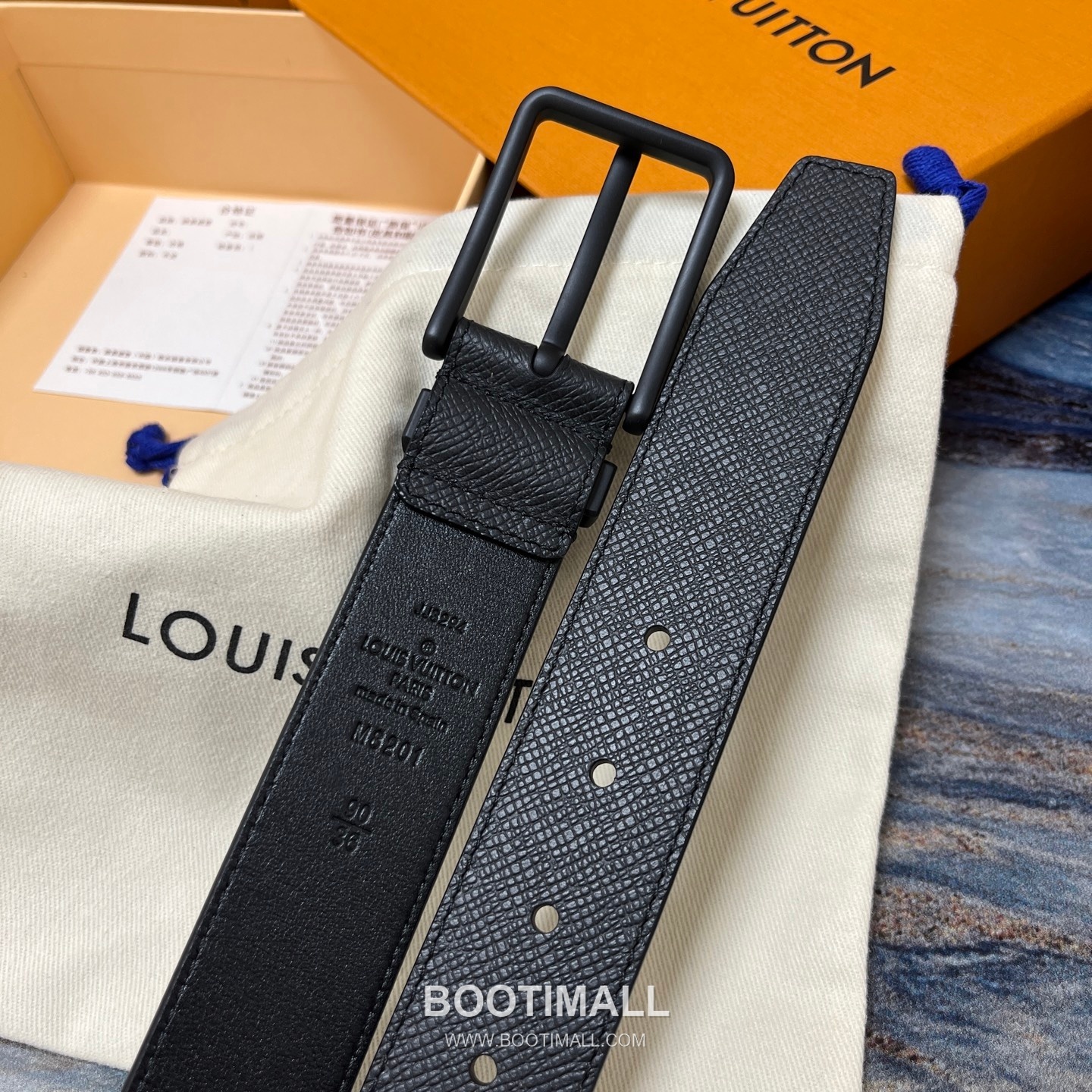 Louis Vuitton LV Initiales Rectangular Buckle Grained Leather Black Belt 루이비통 LV 이니셜 직사각 버클 그레인 레더 벨트 3.5cm 8