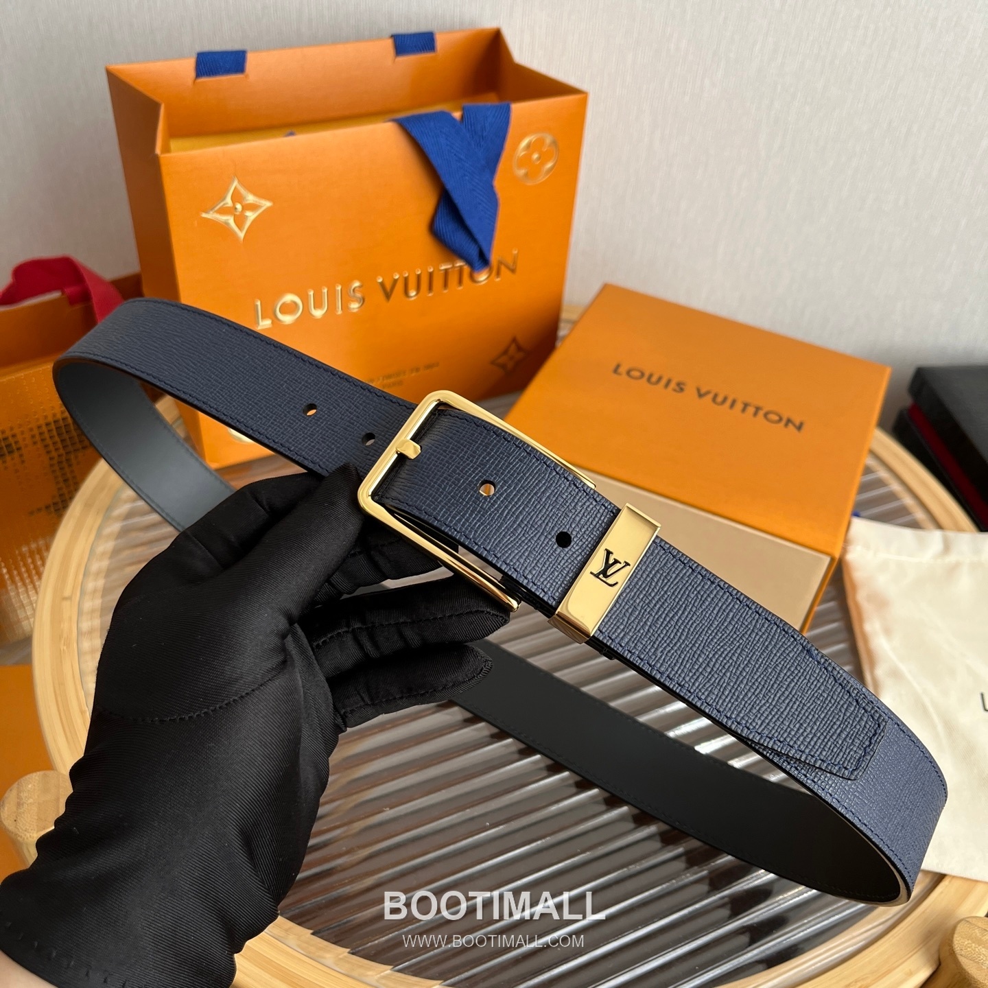 Louis Vuitton LV Initiales Rectangular Buckle Grained Leather Black Belt 루이비통 LV 이니셜 직사각 버클 그레인 레더 벨트 3.5cm 1