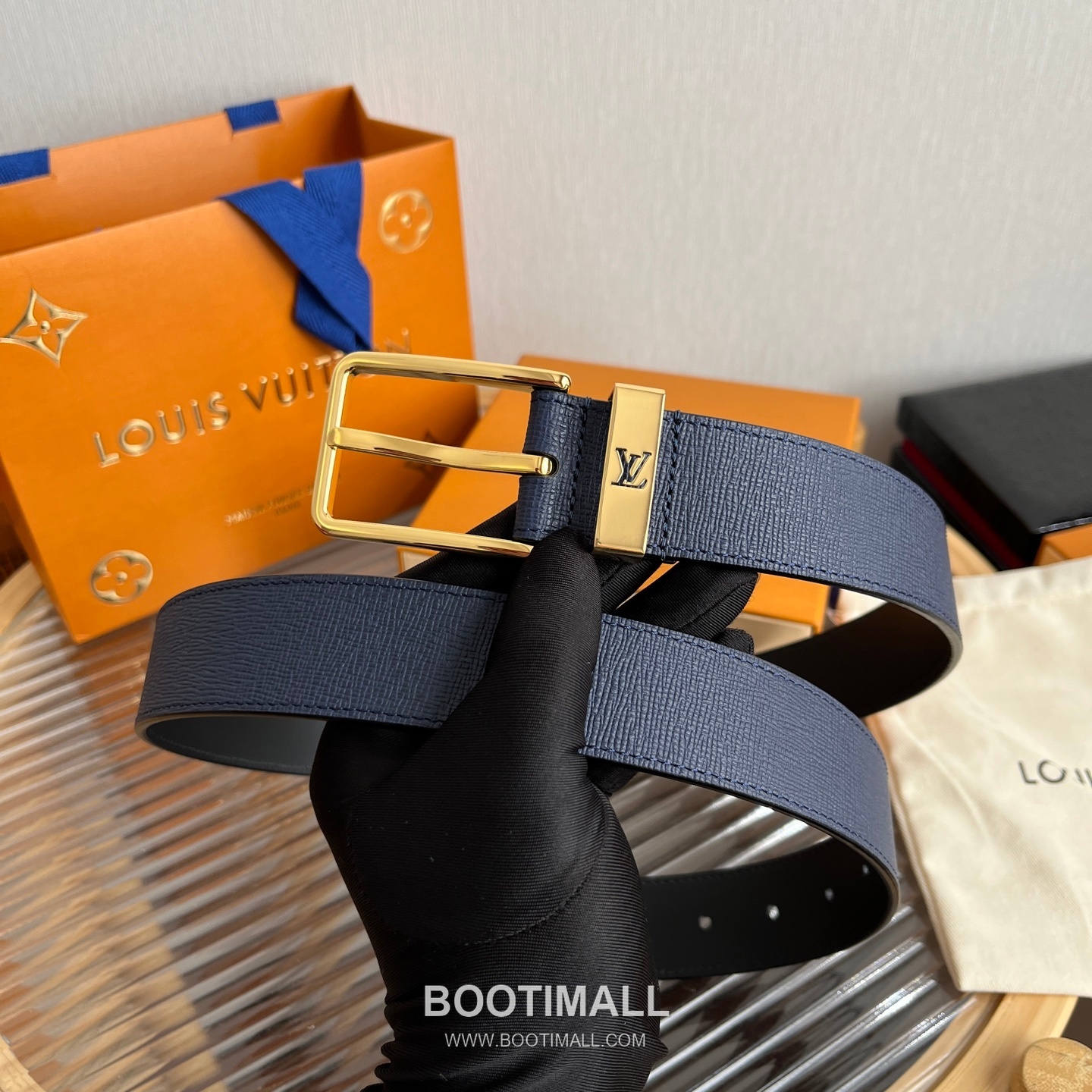 Louis Vuitton LV Initiales Rectangular Buckle Grained Leather Black Belt 루이비통 LV 이니셜 직사각 버클 그레인 레더 벨트 3.5cm 9