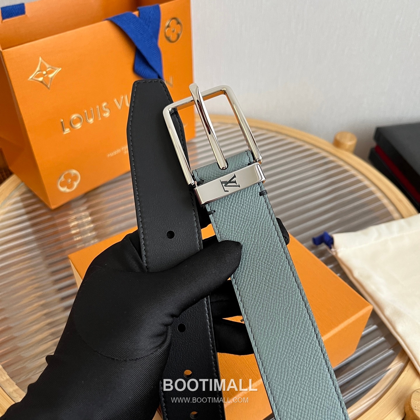 Louis Vuitton LV Initiales Rectangular Buckle Grained Leather Black Belt 루이비통 LV 이니셜 직사각 버클 그레인 레더 벨트 3.5cm 5