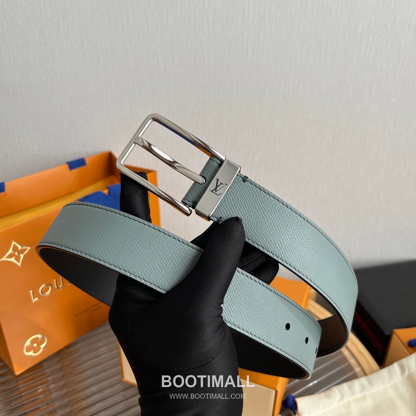 Louis Vuitton LV Initiales Rectangular Buckle Grained Leather Black Belt 루이비통 LV 이니셜 직사각 버클 그레인 레더 벨트 3.5cm 9