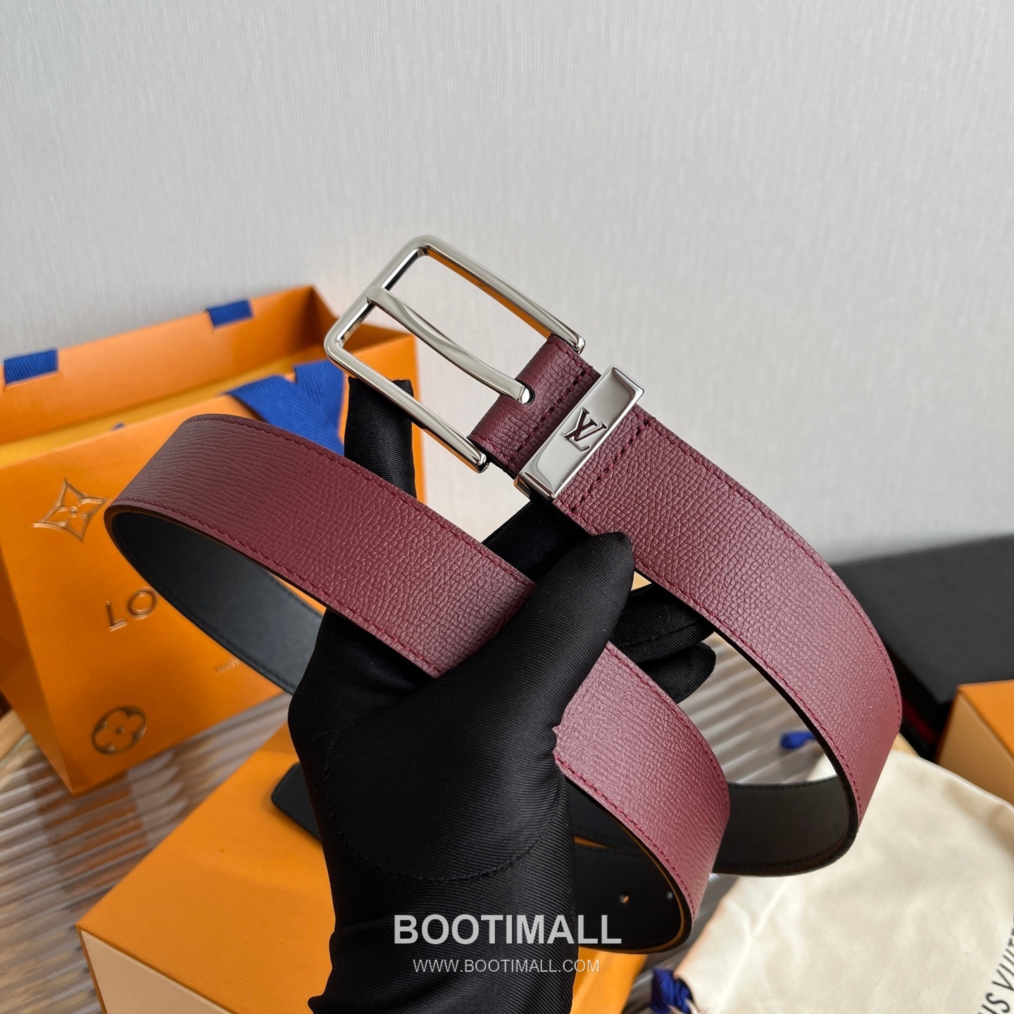 Louis Vuitton LV Initiales Rectangular Buckle Grained Leather Black Belt 루이비통 LV 이니셜 직사각 버클 그레인 레더 벨트 3.5cm 2