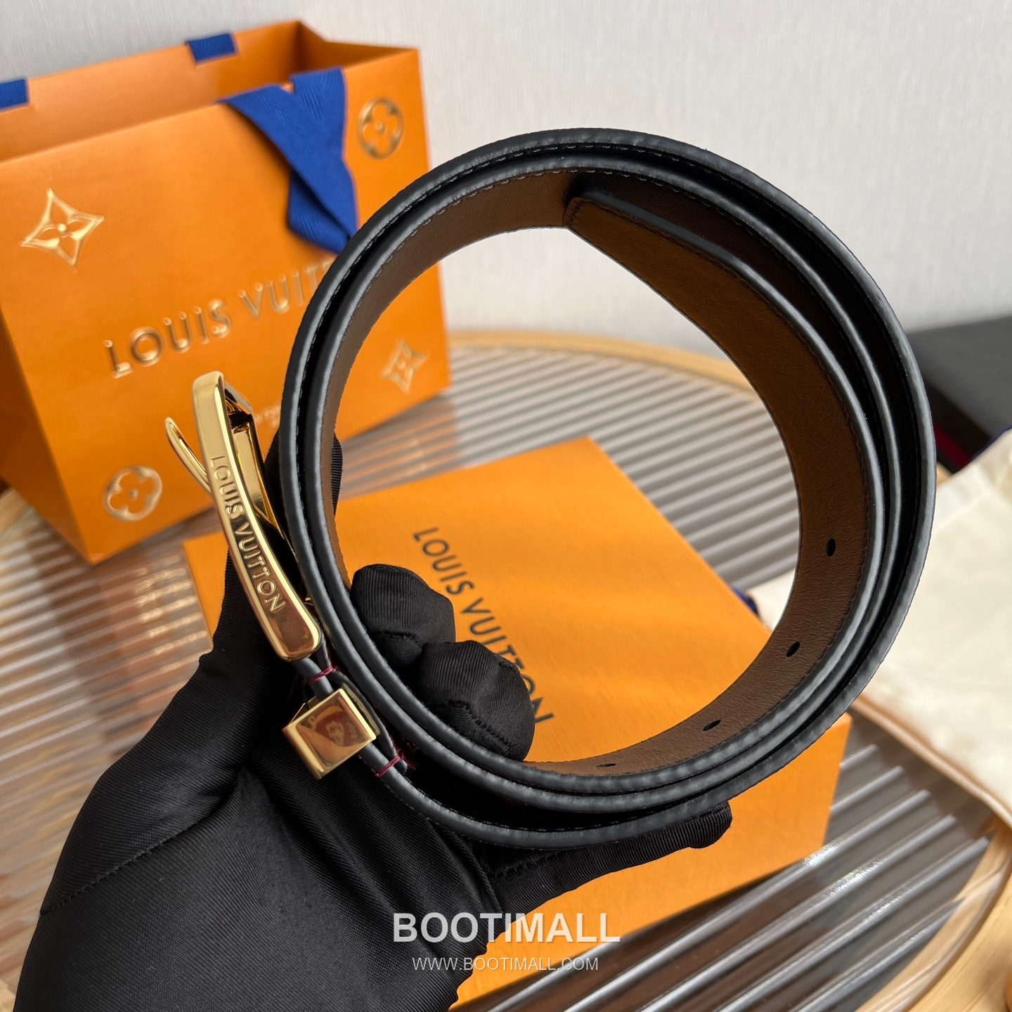 Louis Vuitton LV Initiales Rectangular Buckle Grained Leather Black Belt 루이비통 LV 이니셜 직사각 버클 그레인 레더 벨트 3.5cm 6