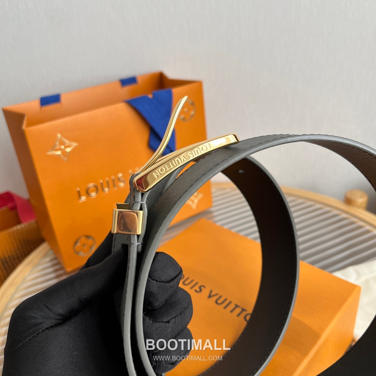 Louis Vuitton LV Initiales Rectangular Buckle Grained Leather Black Belt 루이비통 LV 이니셜 직사각 버클 그레인 레더 벨트 3.5cm 4