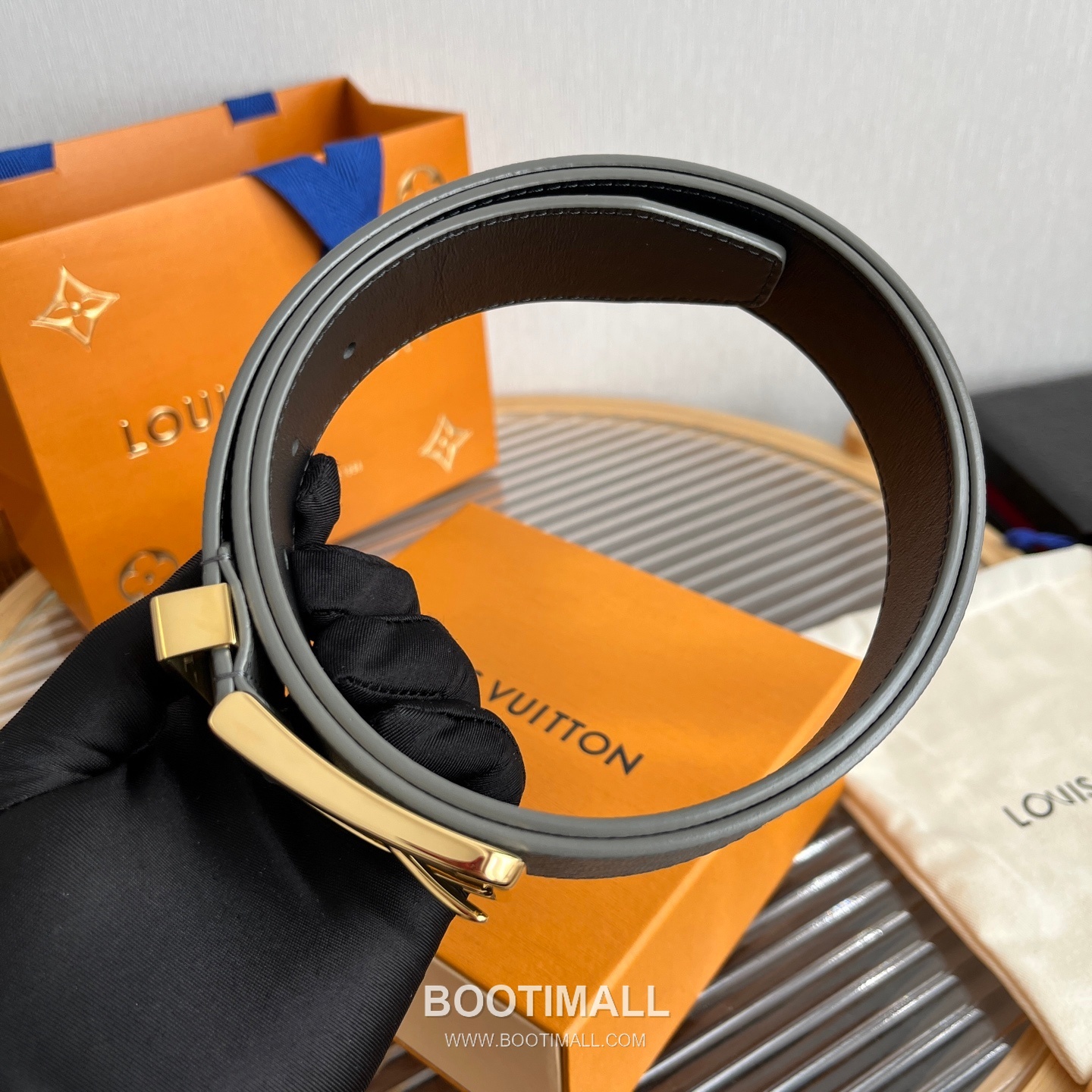 Louis Vuitton LV Initiales Rectangular Buckle Grained Leather Black Belt 루이비통 LV 이니셜 직사각 버클 그레인 레더 벨트 3.5cm 6