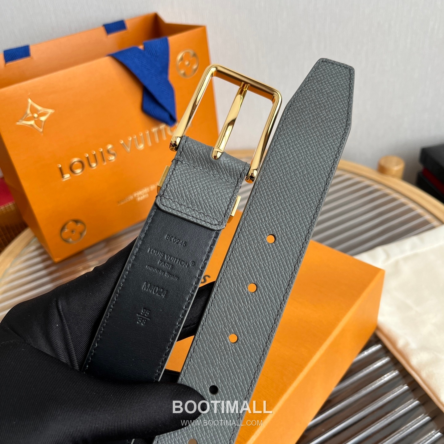 Louis Vuitton LV Initiales Rectangular Buckle Grained Leather Black Belt 루이비통 LV 이니셜 직사각 버클 그레인 레더 벨트 3.5cm 8