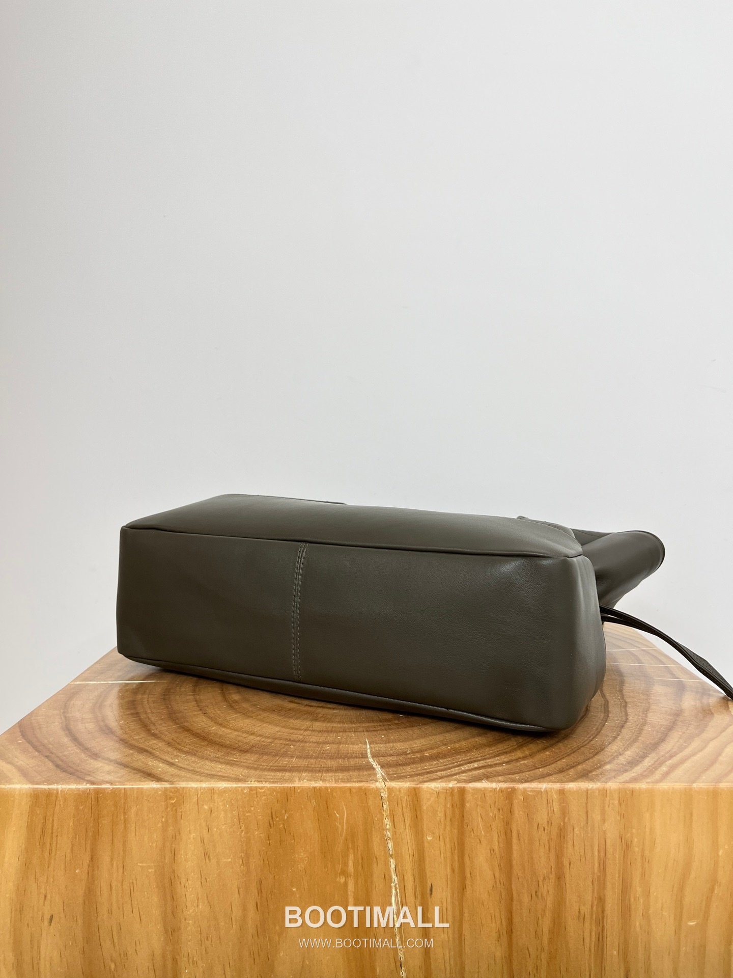 Saint Laurent Jamie 4.3 Pochon Large Lambskin Green Shoulder Bag 생로랑 제이미 4.3 포숑 라지 80982416801080 램스킨 그린 숄더백 34cm 18