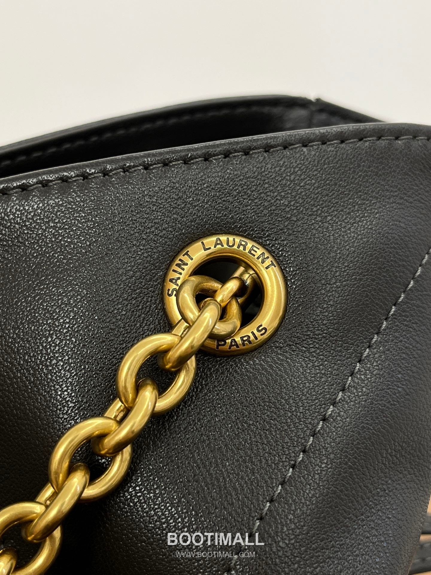 Saint Laurent Jamie 4.3 Pochon Large Lambskin Gray Shoulder Bag 생로랑 제이미 4.3 포숑 라지 램스킨 그레이 숄더백 35cm 13