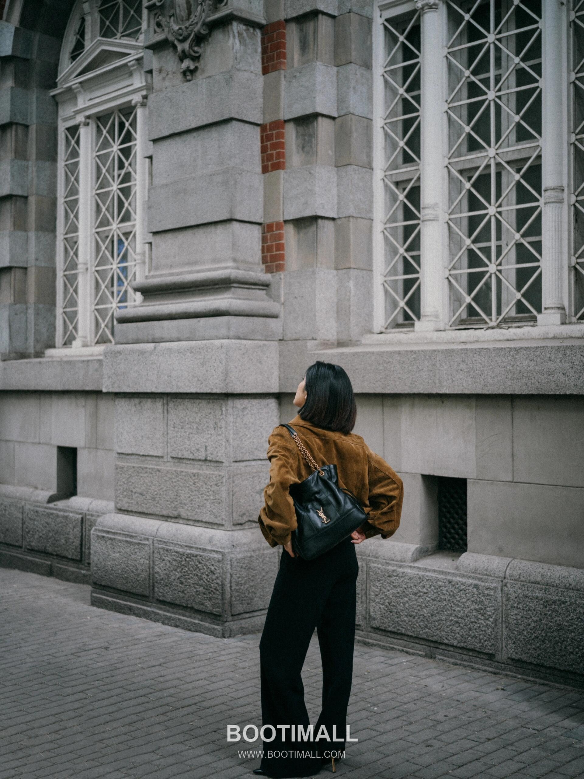 Saint Laurent Jamie 4.3 Pochon Lambskin Shoulder Bag 생로랑 제이미 4.3 포숑 램스킨 숄더백 29cm 2