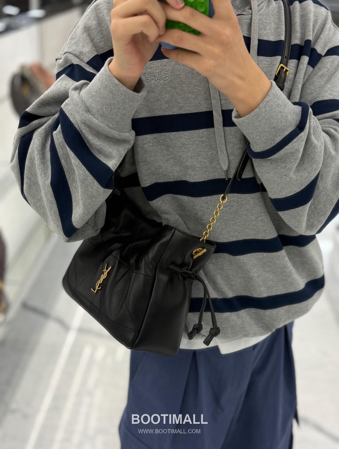 Saint Laurent Jamie 4.3 Baby Lambskin Black Tote Bag 생로랑 제이미 4.3 베이비 램스킨 블랙 토트백 26cm 2