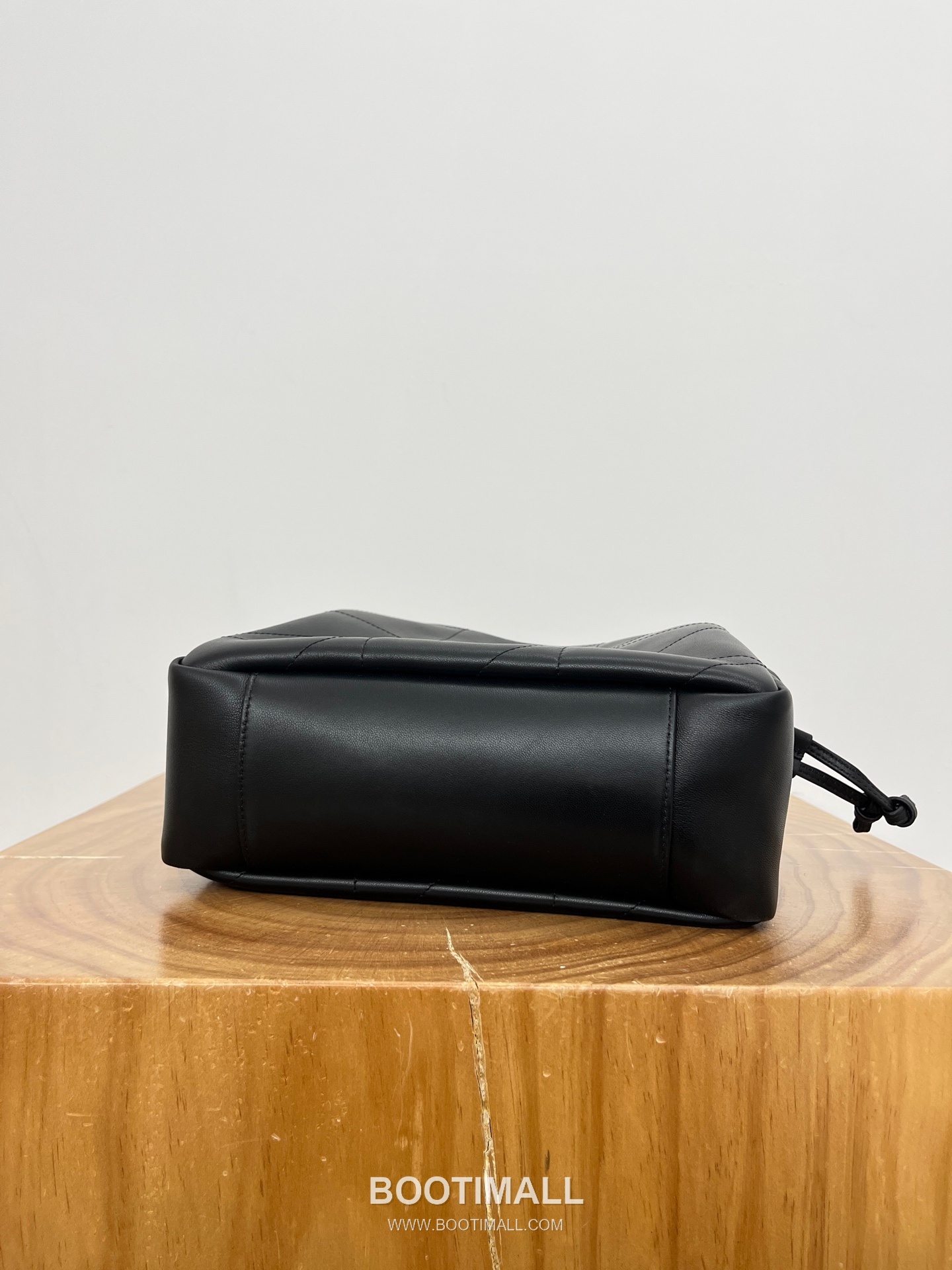 Saint Laurent Jamie 4.3 Baby Lambskin Black Tote Bag 생로랑 제이미 4.3 베이비 램스킨 블랙 토트백 26cm 11