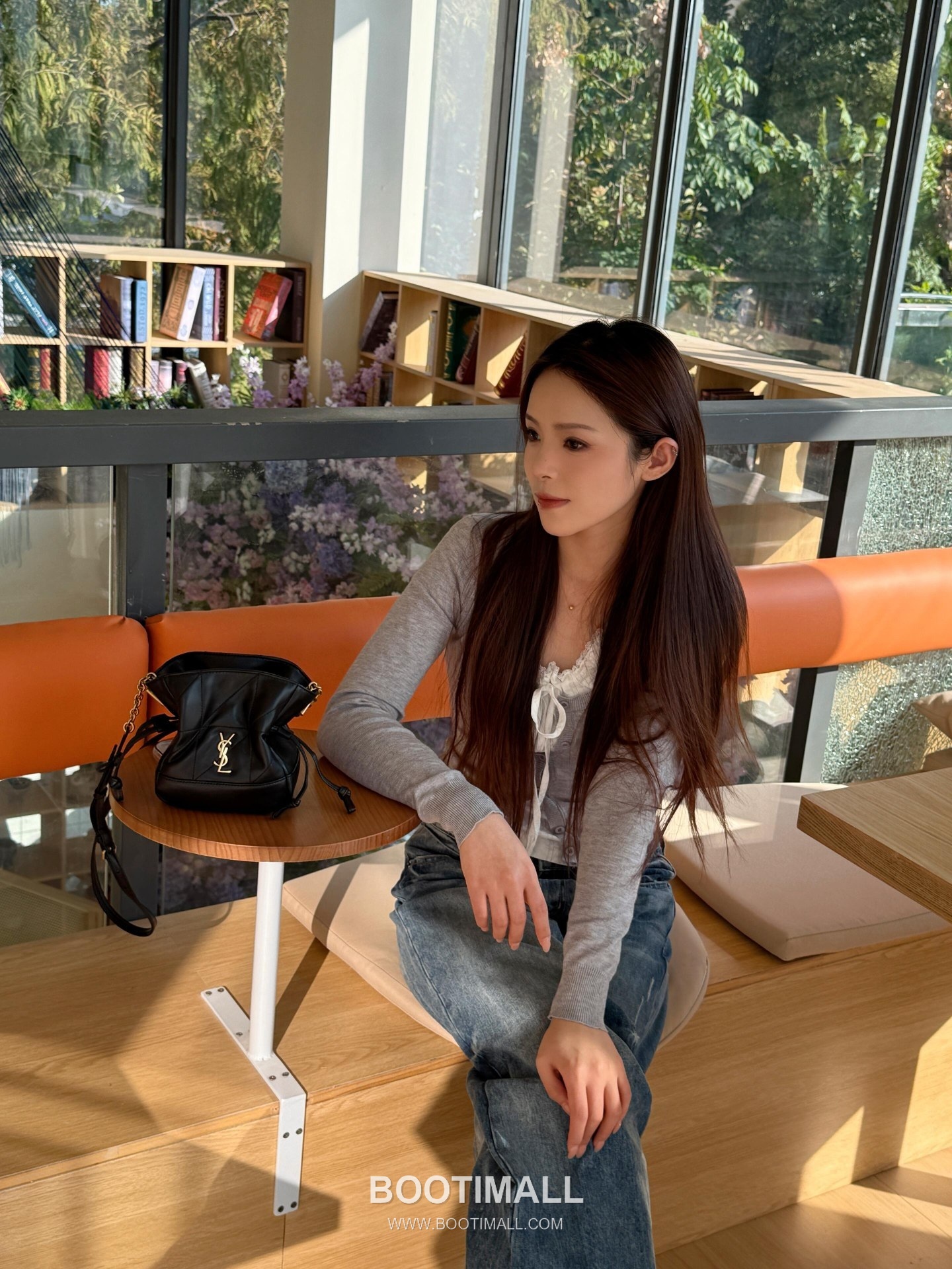 Saint Laurent Jamie 4.3 Pochon Mini Lambskin Bucket Bag 생로랑 제이미 4.3 포숑 미니 램스킨 버킷백 15.5cm 6