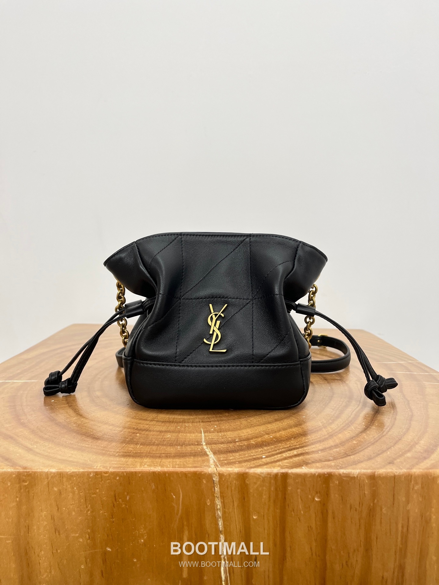 Saint Laurent Jamie 4.3 Pochon Mini Lambskin Bucket Bag 생로랑 제이미 4.3 포숑 미니 램스킨 버킷백 15.5cm 7