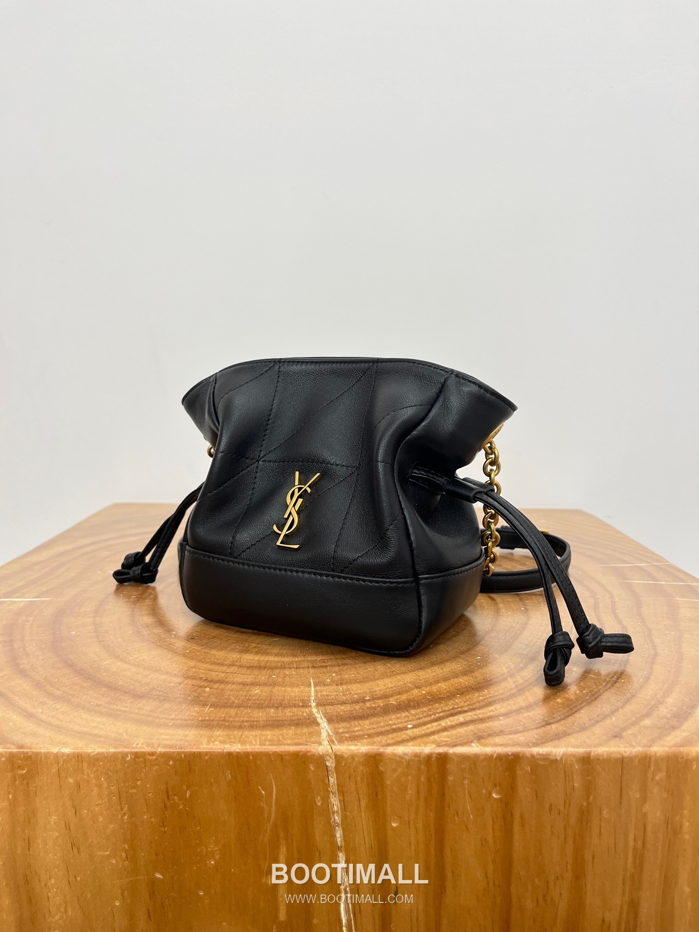 Saint Laurent Jamie 4.3 Pochon Mini Lambskin Bucket Bag 생로랑 제이미 4.3 포숑 미니 램스킨 버킷백 15.5cm 8