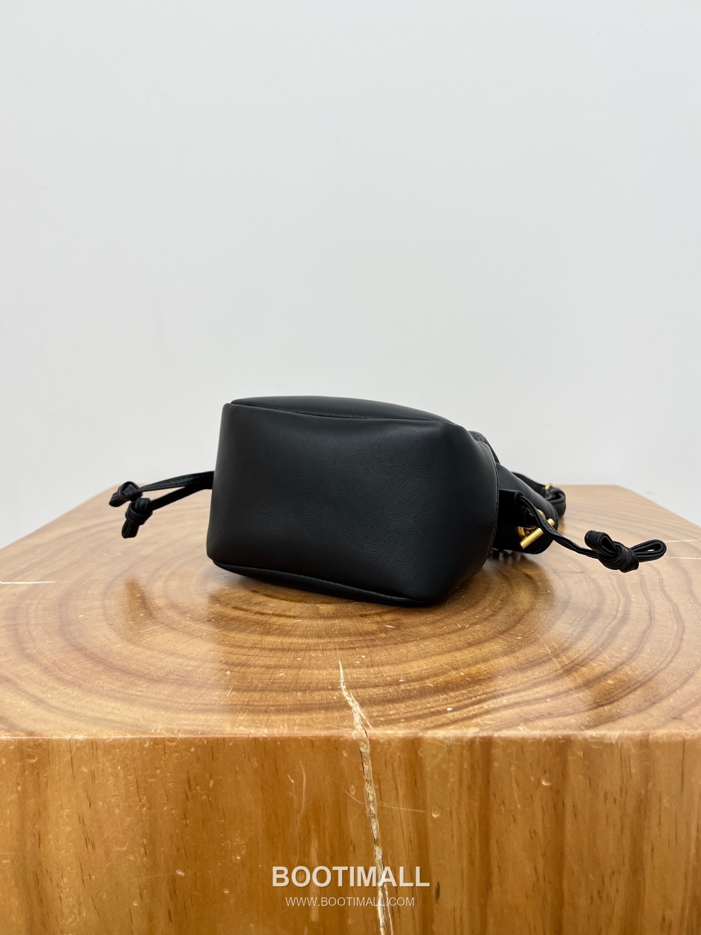 Saint Laurent Jamie 4.3 Pochon Mini Lambskin Bucket Bag 생로랑 제이미 4.3 포숑 미니 램스킨 버킷백 15.5cm 14