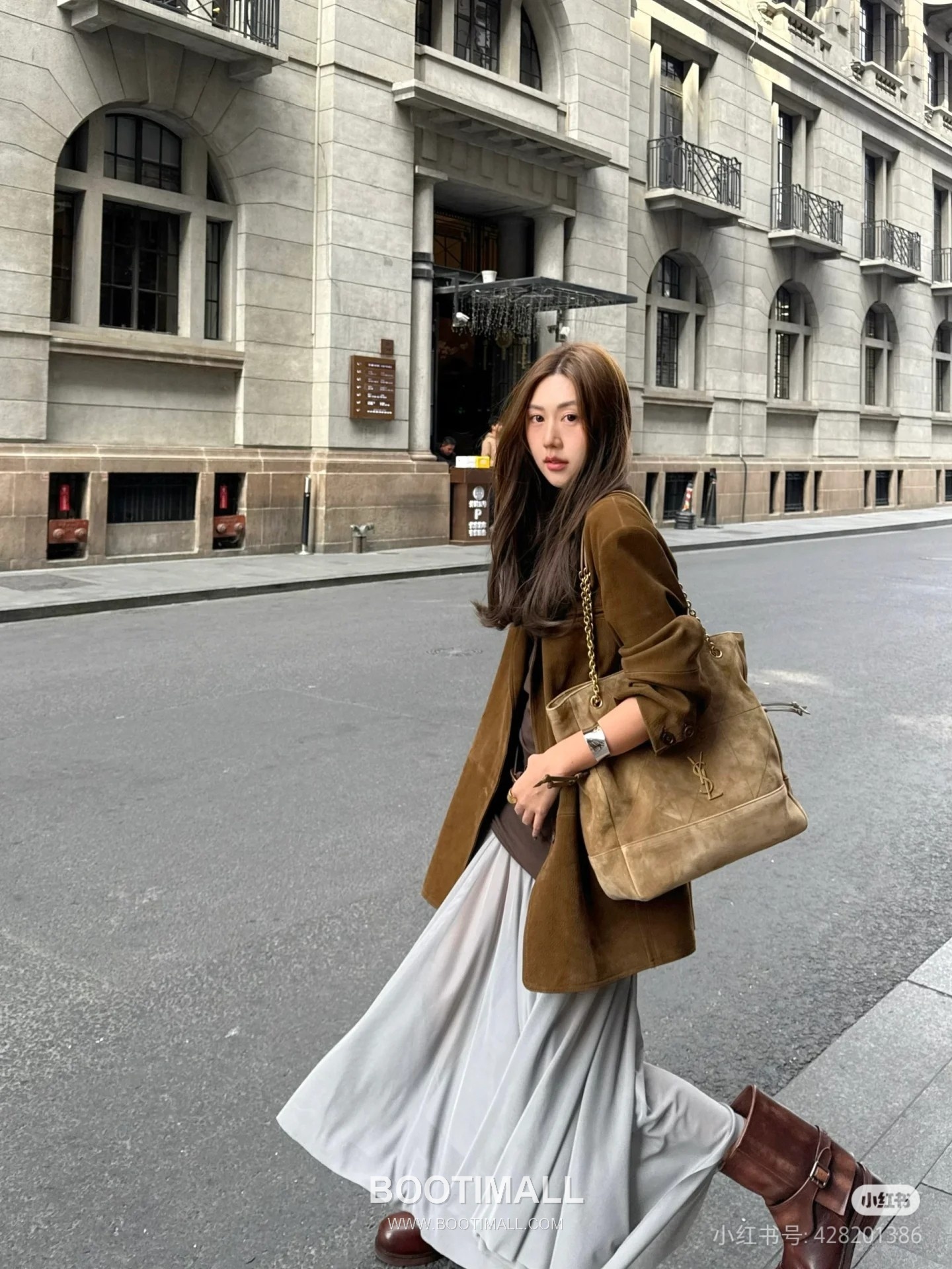 Saint Laurent Jamie 4.3 Pochon Large Suede Leather Brown Shoulder Bag 생로랑 제이미 4.3 포숑 라지 스웨이드 레더 브라운 숄더백 35cm 6