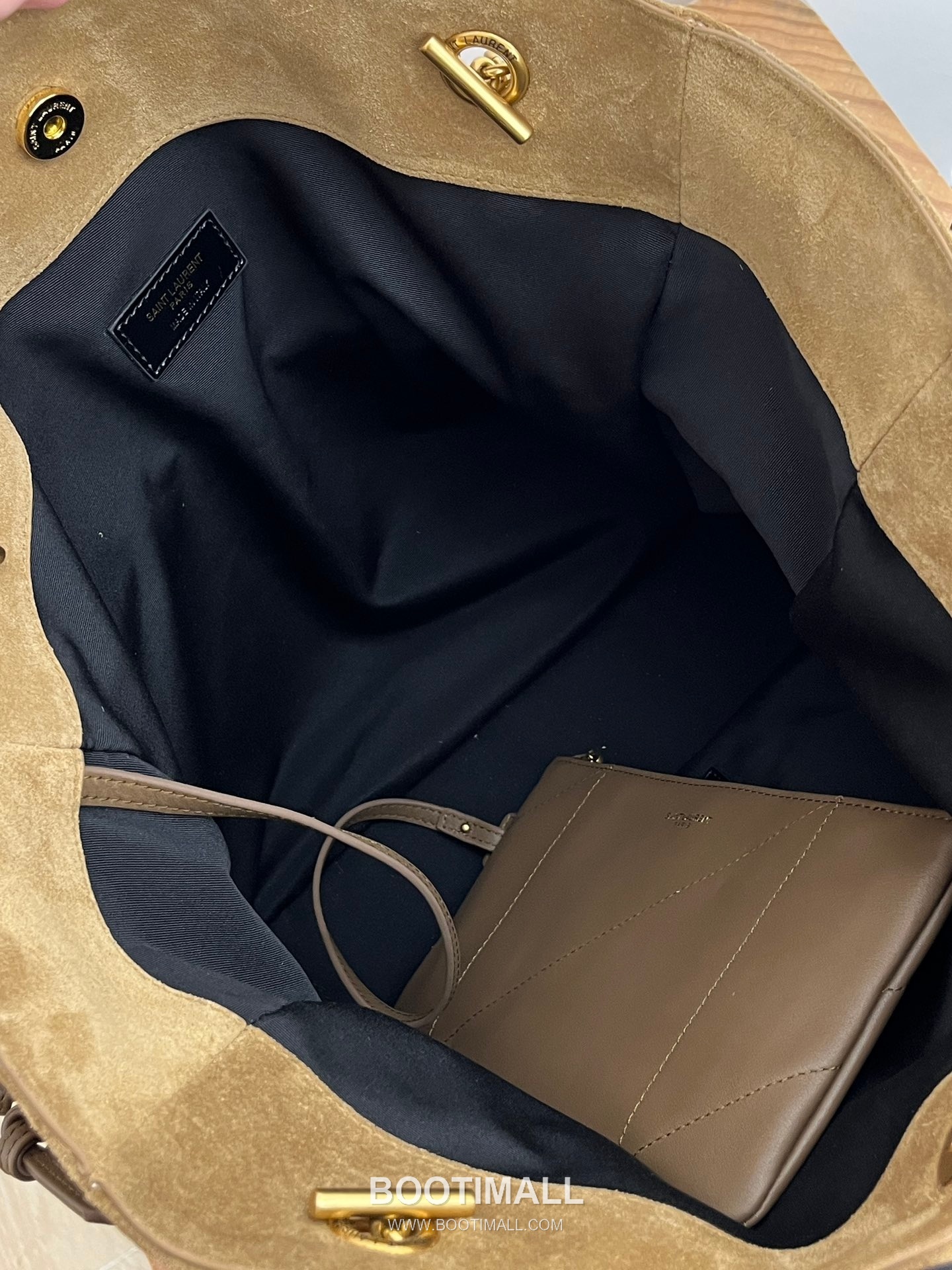 Saint Laurent Jamie 4.3 Pochon Large Suede Leather Brown Shoulder Bag 생로랑 제이미 4.3 포숑 라지 스웨이드 레더 브라운 숄더백 35cm 18