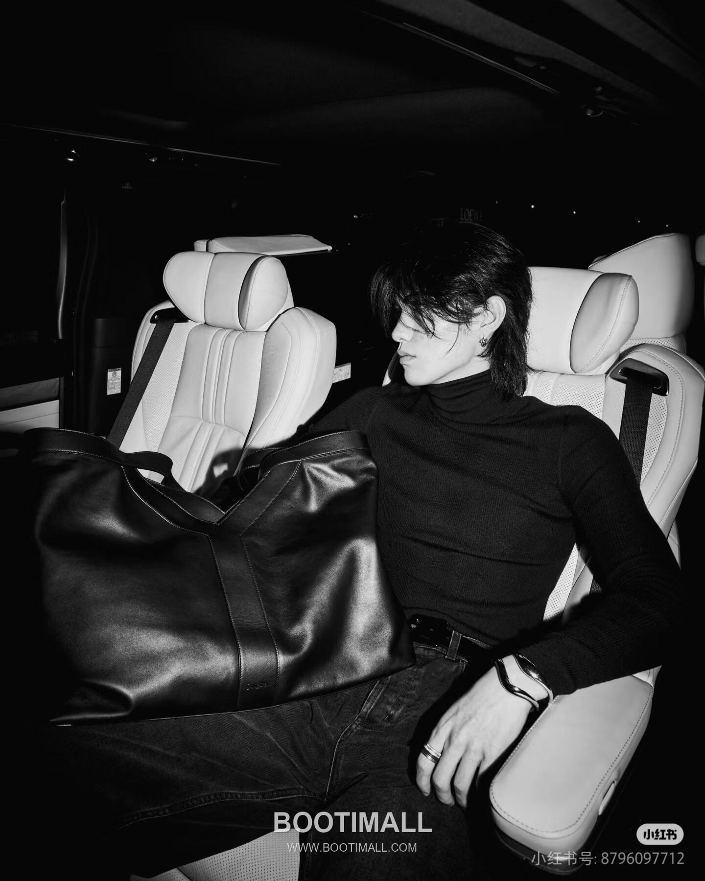 Y Motif Slouchy Shopper Cowhide Leather Bag Y 모티프 슬라우치 쇼퍼 소가죽 60cm 22