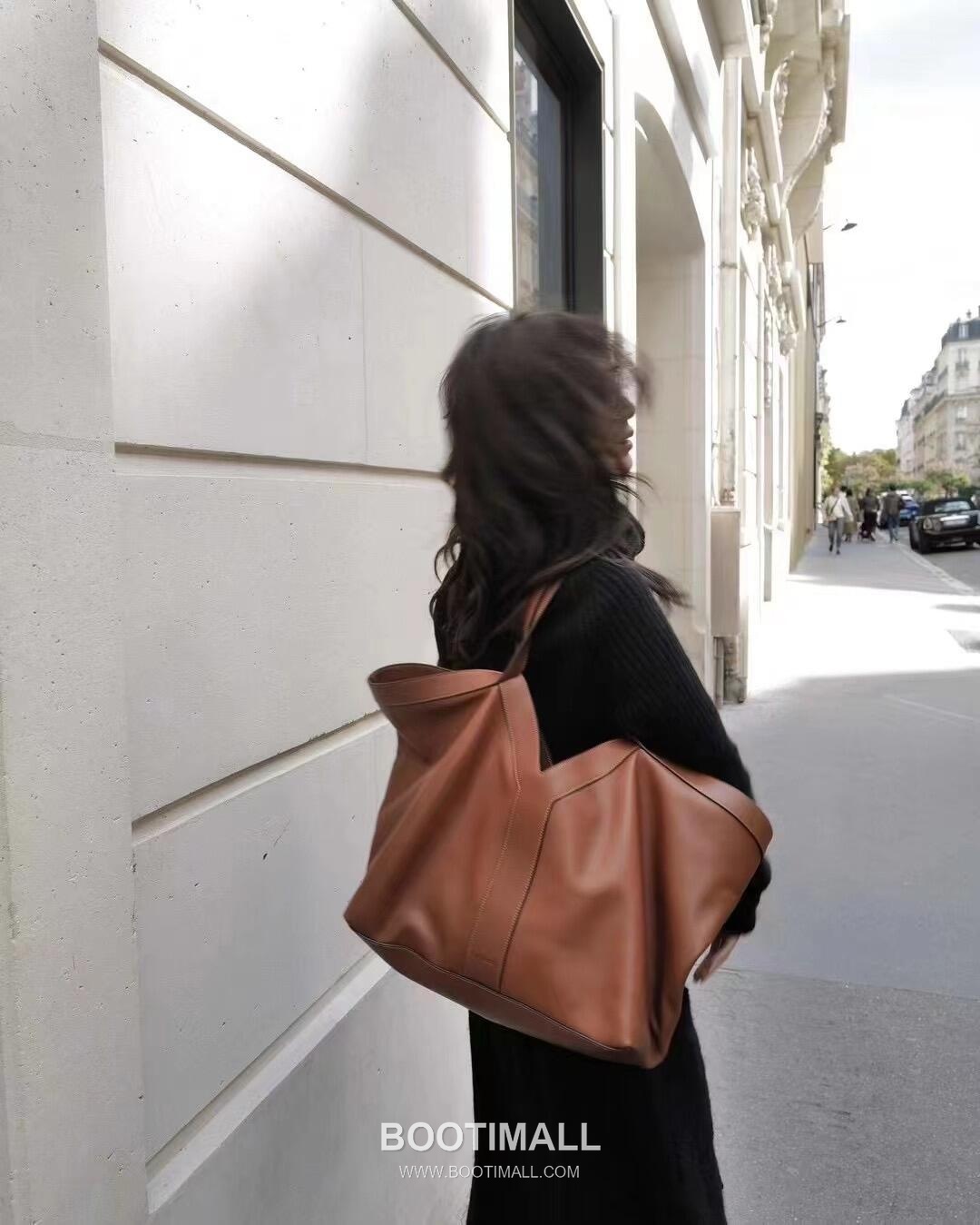 Y Motif Calfskin Shopper Bag Y 모티프 카프스킨 쇼퍼 60cm 6