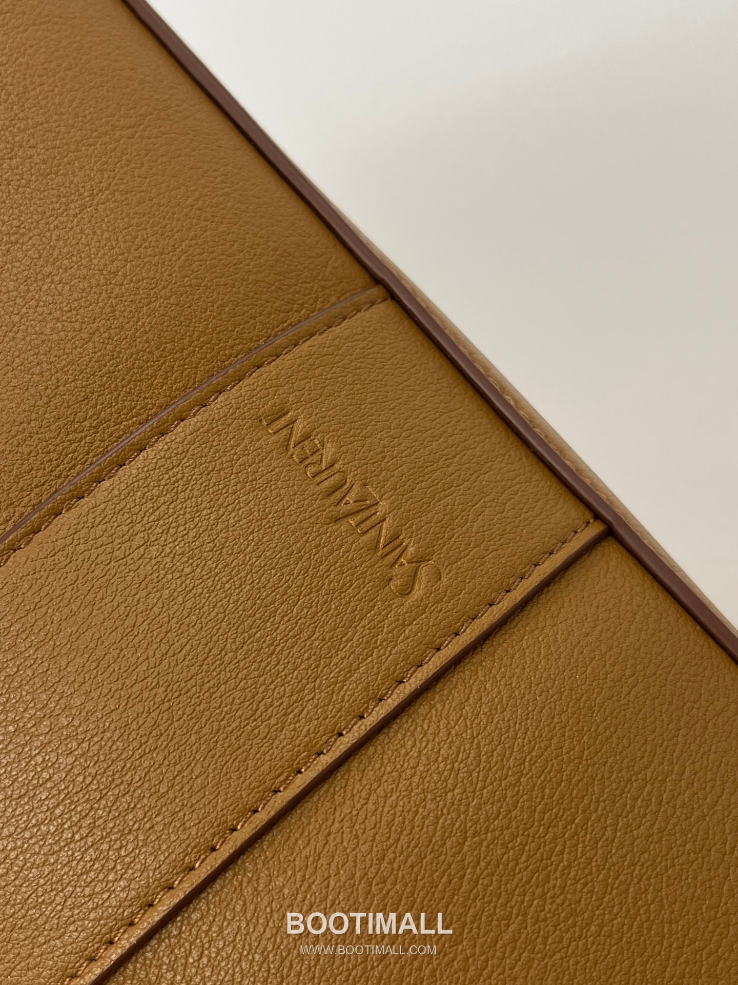 Y Motif Calfskin Shopper Bag Y 모티프 카프스킨 쇼퍼 60cm 12