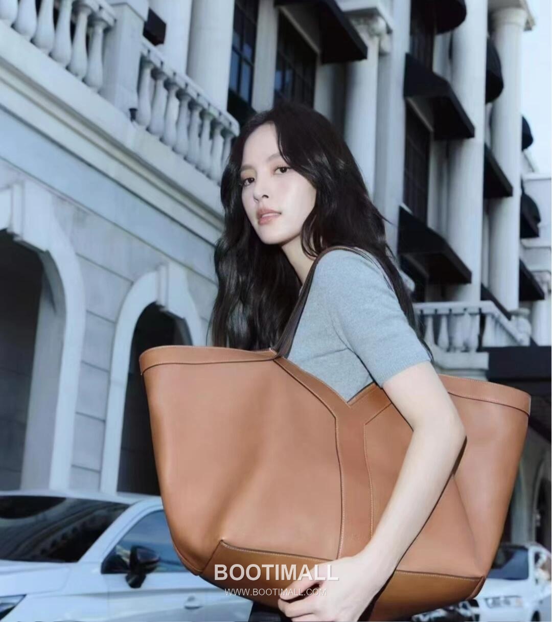 Y Motif Calfskin Shopper Bag Y 모티프 카프스킨 쇼퍼 60cm 19