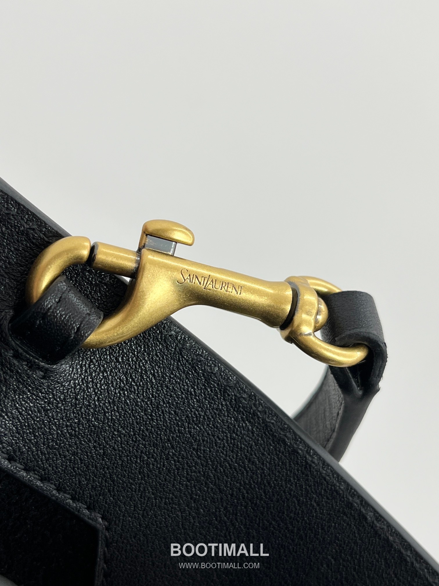 Saint Laurent Y Series Y-Embossed Calfskin Black Shoulder Bag 생로랑 Y 시리즈 엠보스드 카프스킨 블랙 숄더백 33cm 10