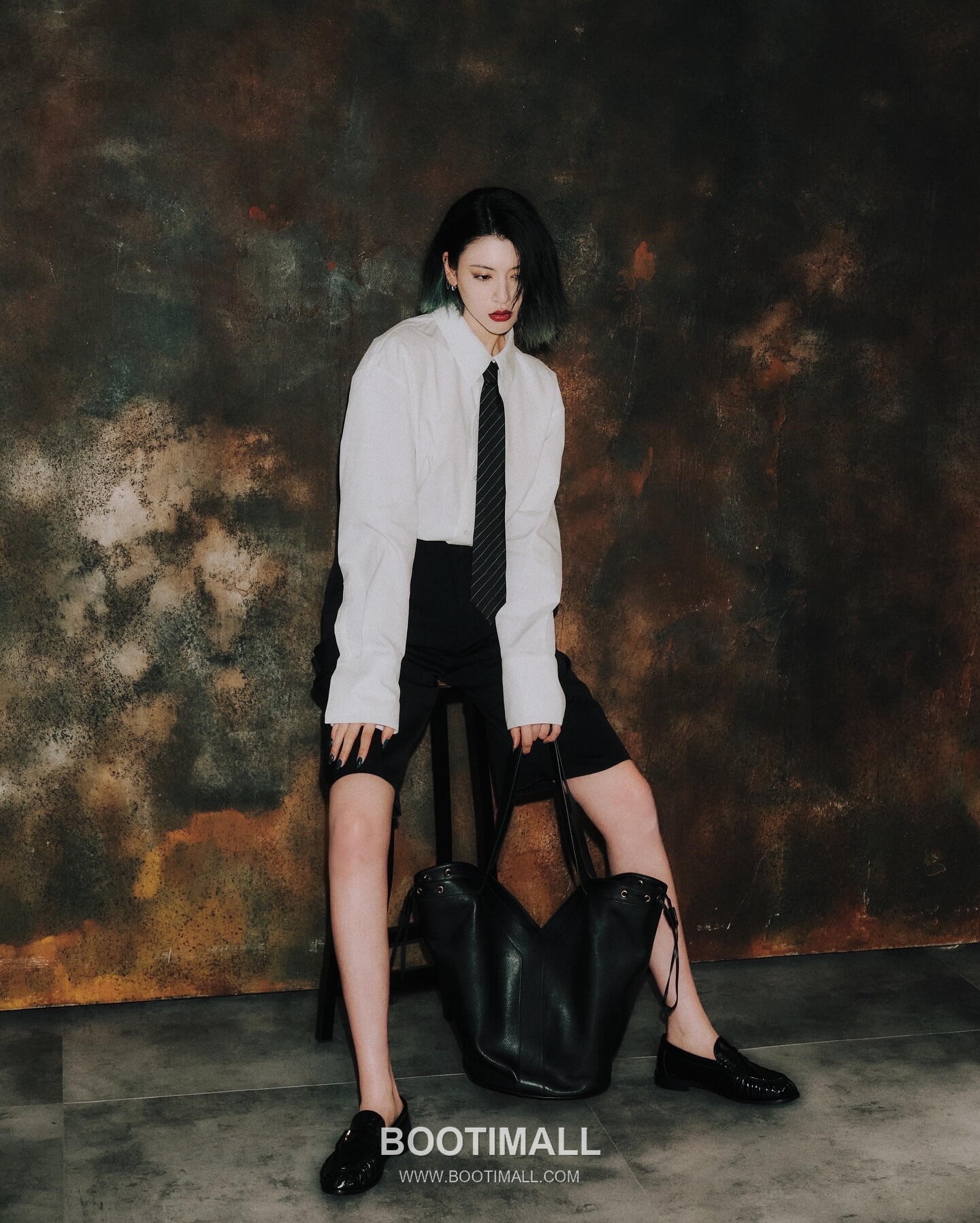 Saint Laurent Large Hobo Y-Stitch Drawstring Grained Leather Tote Bag 생로랑 라지 호보 Y 스티치 드로우스트링 그레인드 레더 토트백 50cm 2