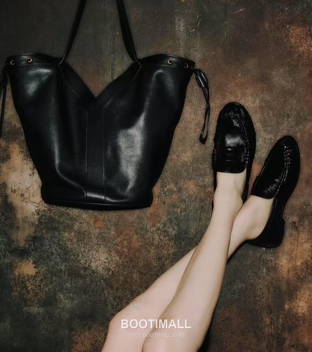 Saint Laurent Large Hobo Y-Stitch Drawstring Grained Leather Tote Bag 생로랑 라지 호보 Y 스티치 드로우스트링 그레인드 레더 토트백 50cm 4