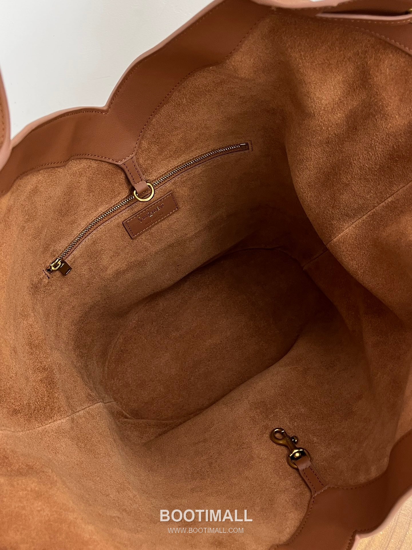 Saint Laurent Large Hobo Y-Stitch Drawstring Grained Leather Tote Bag 생로랑 라지 호보 Y 스티치 드로우스트링 그레인드 레더 토트백 50cm 11