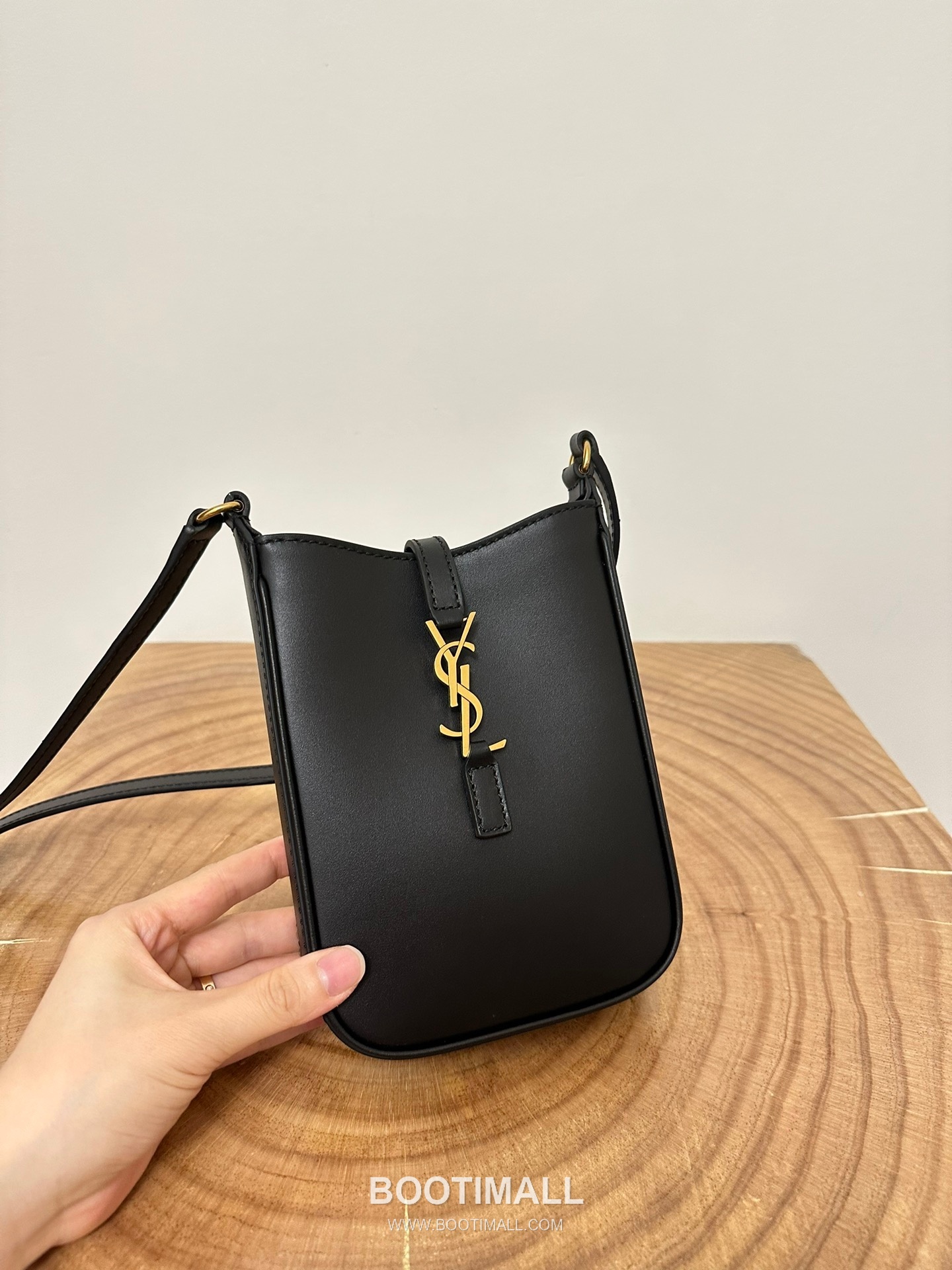 Saint Laurent Mini Hobo Phone Crossbody Bag 생로랑 미니 호보 폰 크로스백 20cm 11
