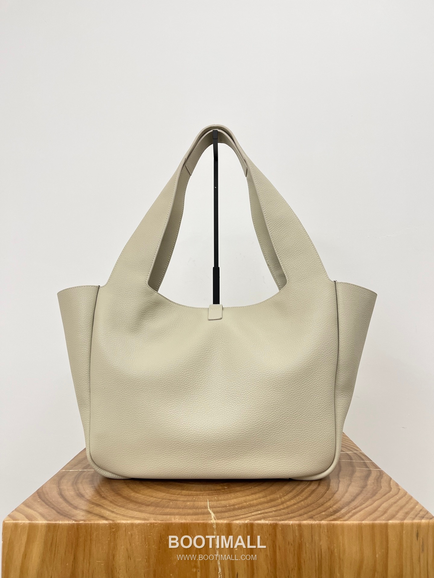 Saint Laurent BEA Deerskin Shopping Tote Bag 76343516801280 생로랑 BEA 디어스킨 쇼핑 토트백 50cm 15