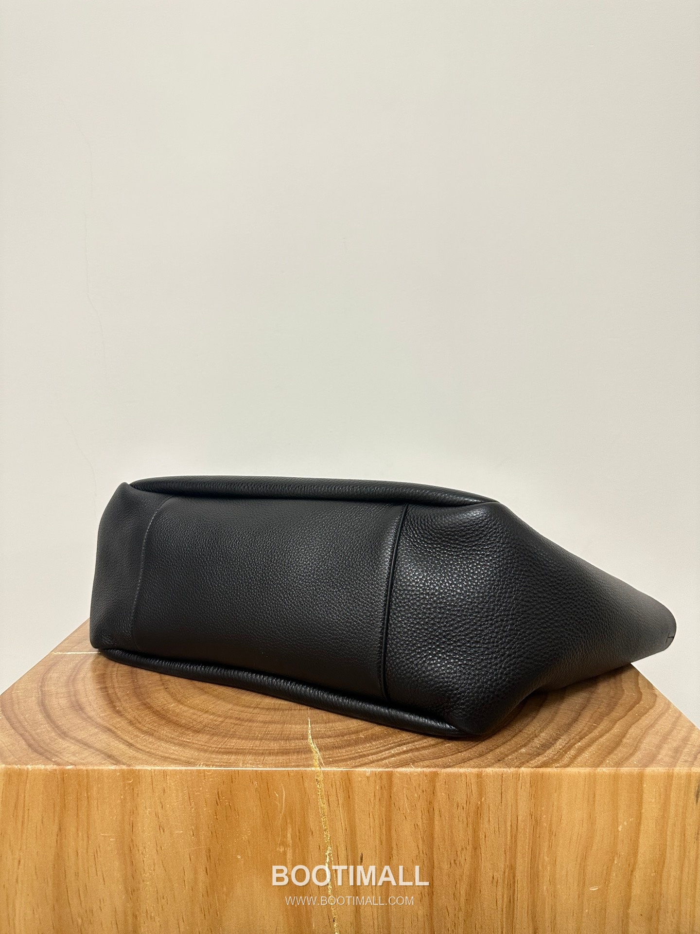 Saint Laurent BEA Deerskin Shopping Tote Bag 76343516801280 생로랑 BEA 디어스킨 쇼핑 토트백 50cm 17