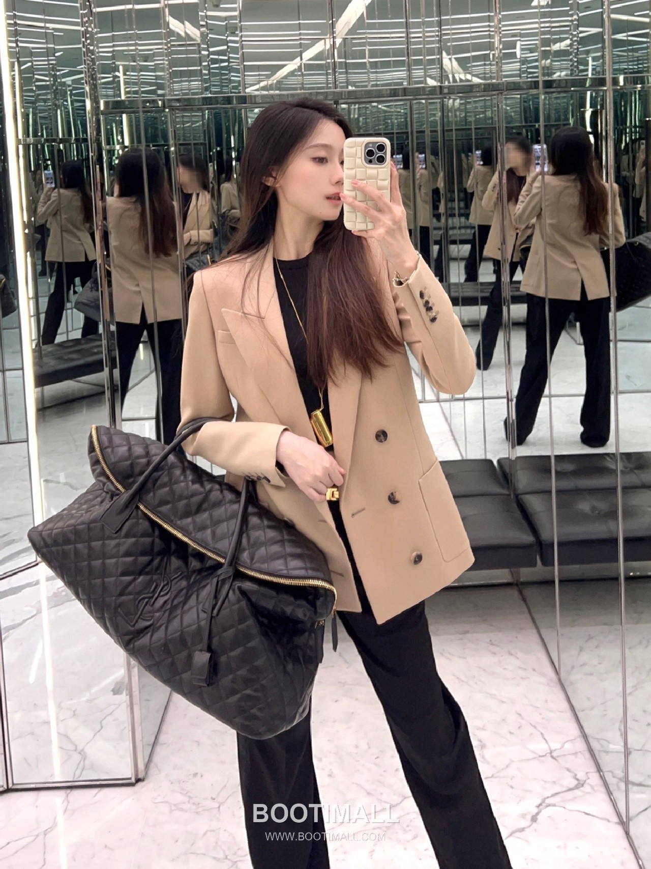 Saint Laurent ES Giant Quilted Leather Travel Bag 73600916801480 생로랑 ES 자이언트 퀼팅 레더 트래블백 56cm 7