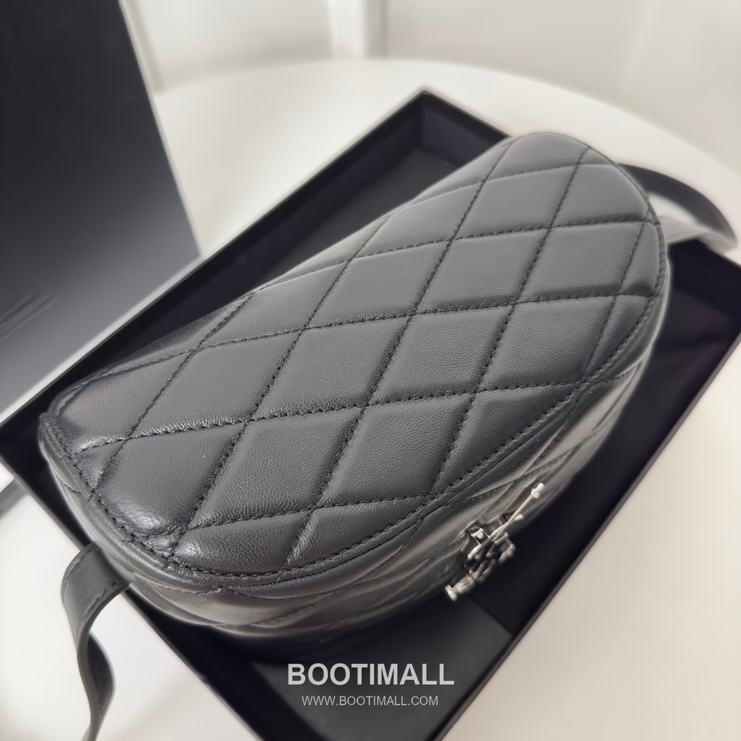 Saint Laurent June Box Croc Embossed Quilted Lambskin Top Handle Bag 7100801680780 생로랑 준 박스 크로크 엠보스 퀼팅 램스킨 탑핸들백 19cm 16