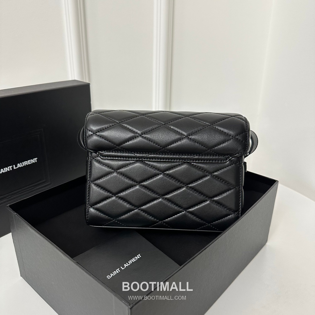 Saint Laurent June Box Croc Embossed Quilted Lambskin Top Handle Bag 7100801680780 생로랑 준 박스 크로크 엠보스 퀼팅 램스킨 탑핸들백 19cm 18