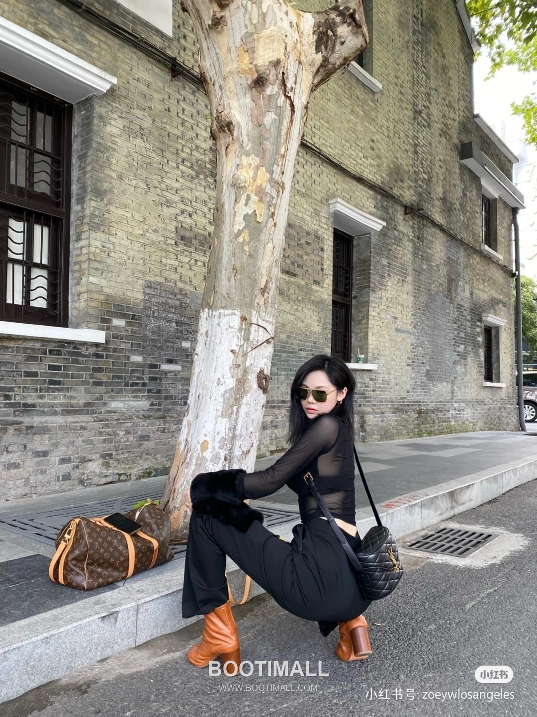 Saint Laurent June Box Croc Embossed Quilted Lambskin Top Handle Bag 7100801680780 생로랑 준 박스 크로크 엠보스 퀼팅 램스킨 탑핸들백 19cm 8