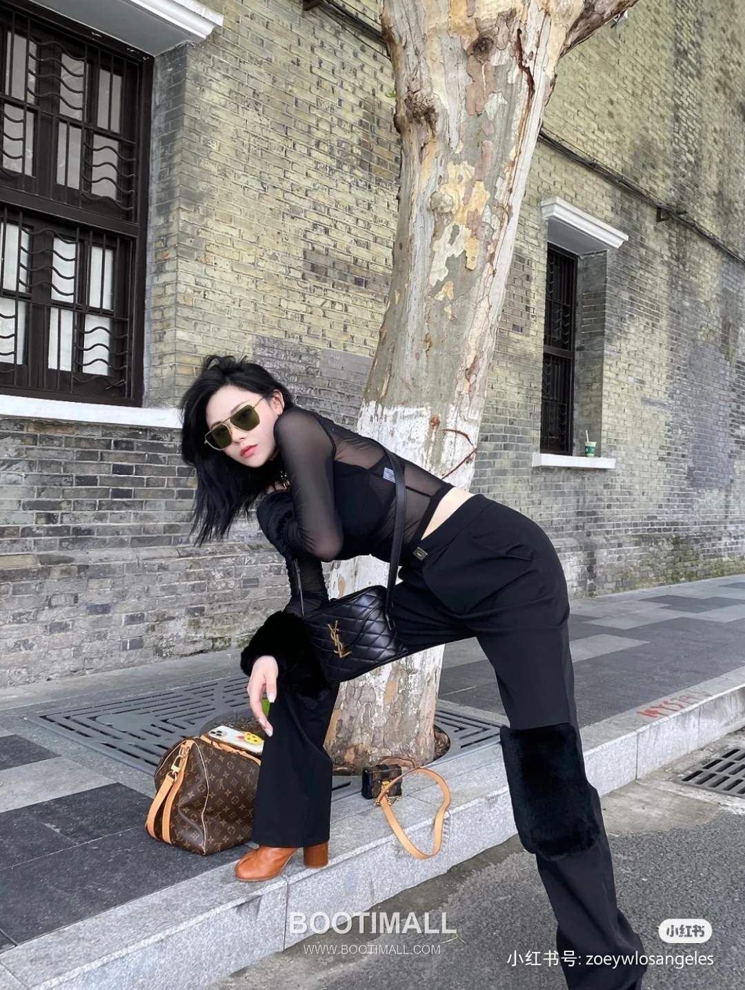 Saint Laurent June Box Croc Embossed Quilted Lambskin Top Handle Bag 7100801680780 생로랑 준 박스 크로크 엠보스 퀼팅 램스킨 탑핸들백 19cm 9