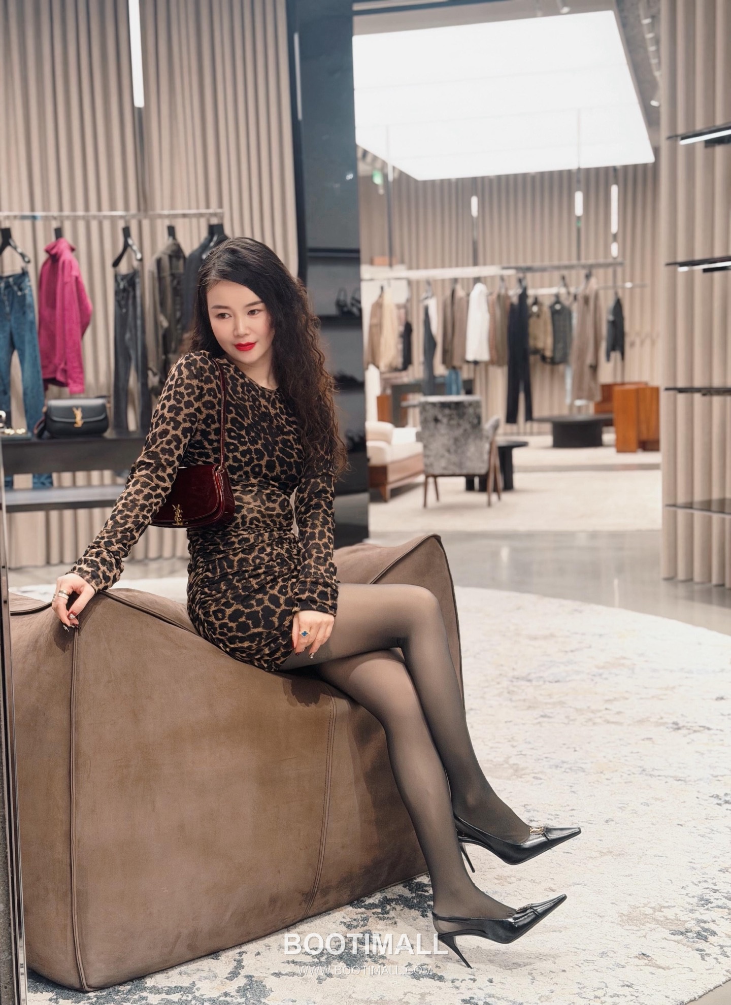 Saint Laurent Voltaire Box Leather Flap Shoulder Bag 7796421680780 생로랑 볼테르 박스 레더 플랩 숄더백 17.5cm 2