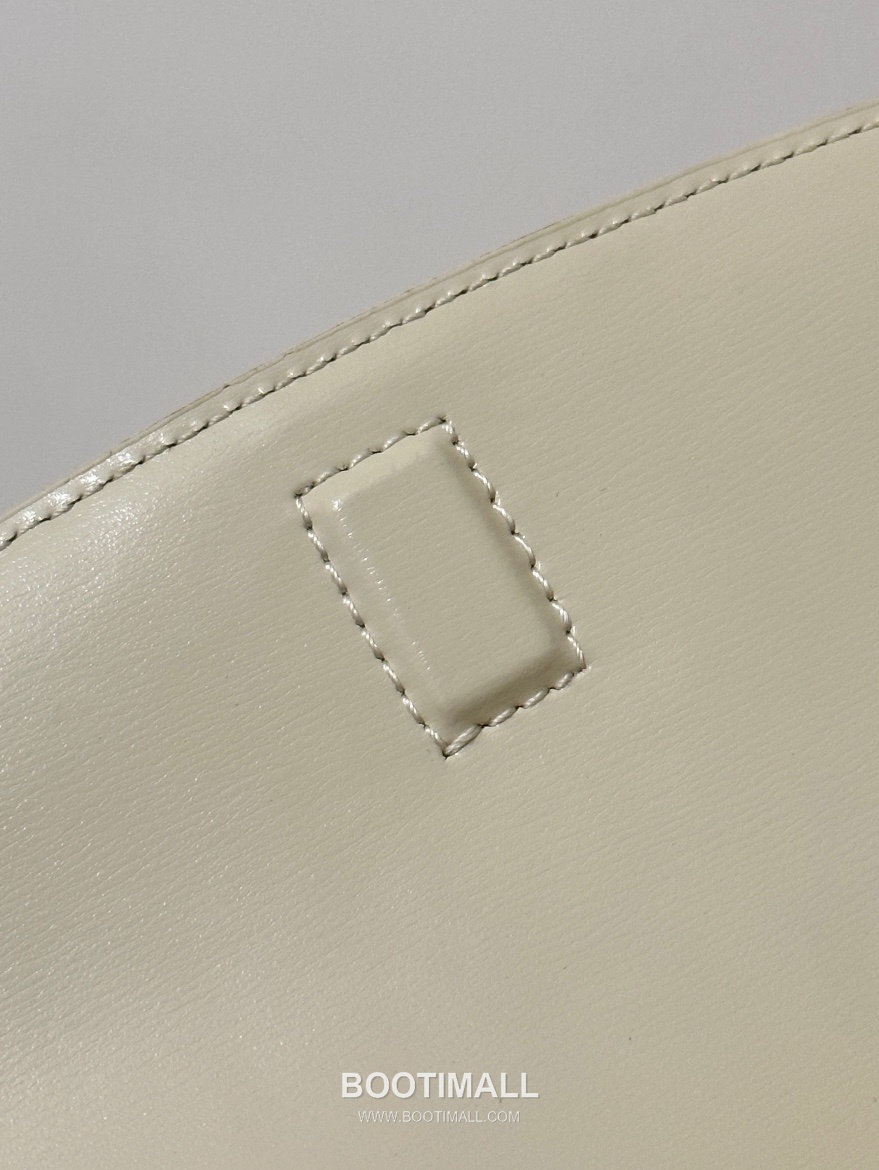 Saint Laurent Voltaire Box Leather Flap Shoulder Bag 7796421680780 생로랑 볼테르 박스 레더 플랩 숄더백 17.5cm 6