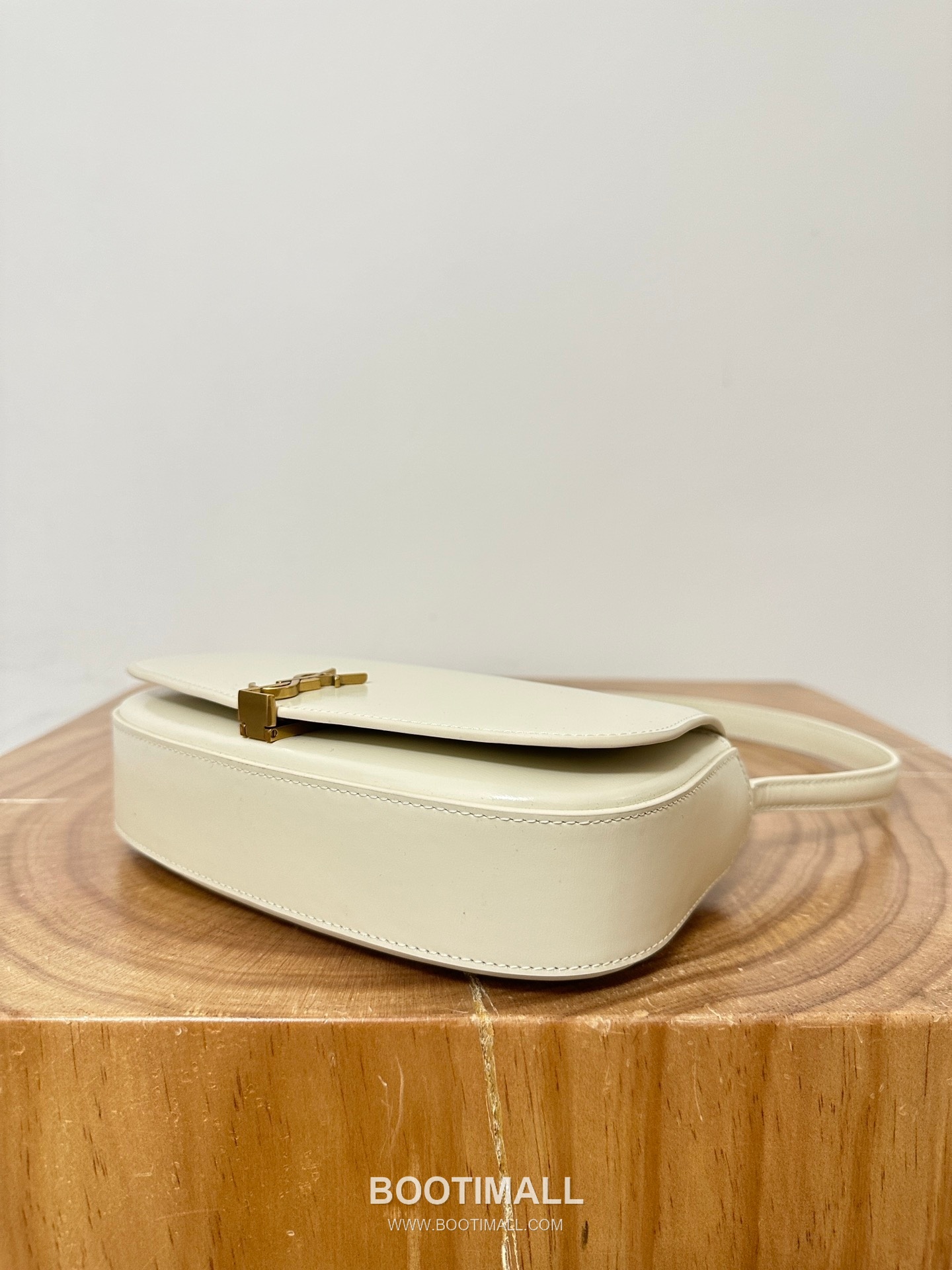 Saint Laurent Voltaire Box Leather Flap Shoulder Bag 7796421680780 생로랑 볼테르 박스 레더 플랩 숄더백 17.5cm 8