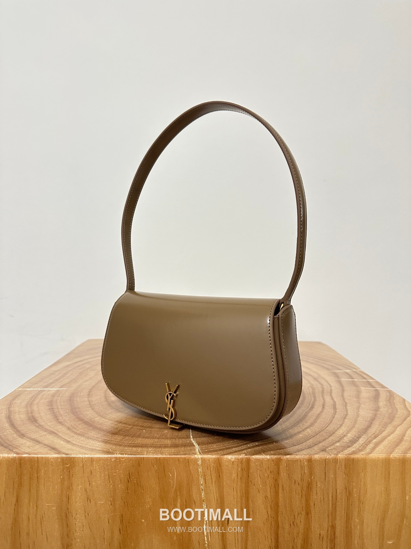 Saint Laurent Voltaire Box Leather Flap Shoulder Bag 7796421680780 생로랑 볼테르 박스 레더 플랩 숄더백 17.5cm 8