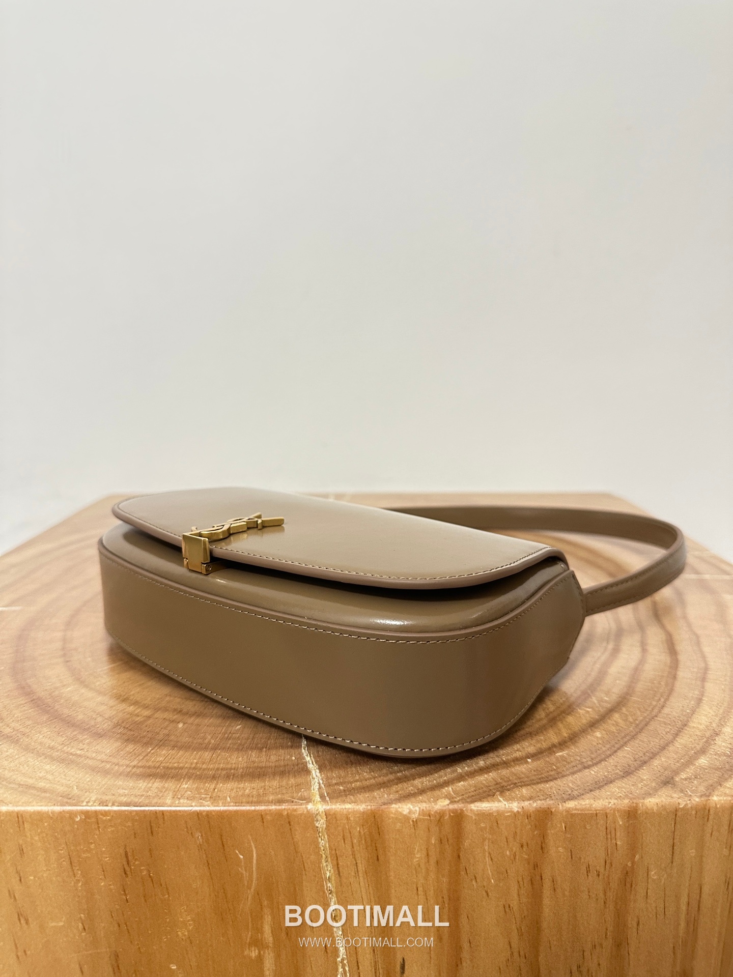 Saint Laurent Voltaire Box Leather Flap Shoulder Bag 7796421680780 생로랑 볼테르 박스 레더 플랩 숄더백 17.5cm 14