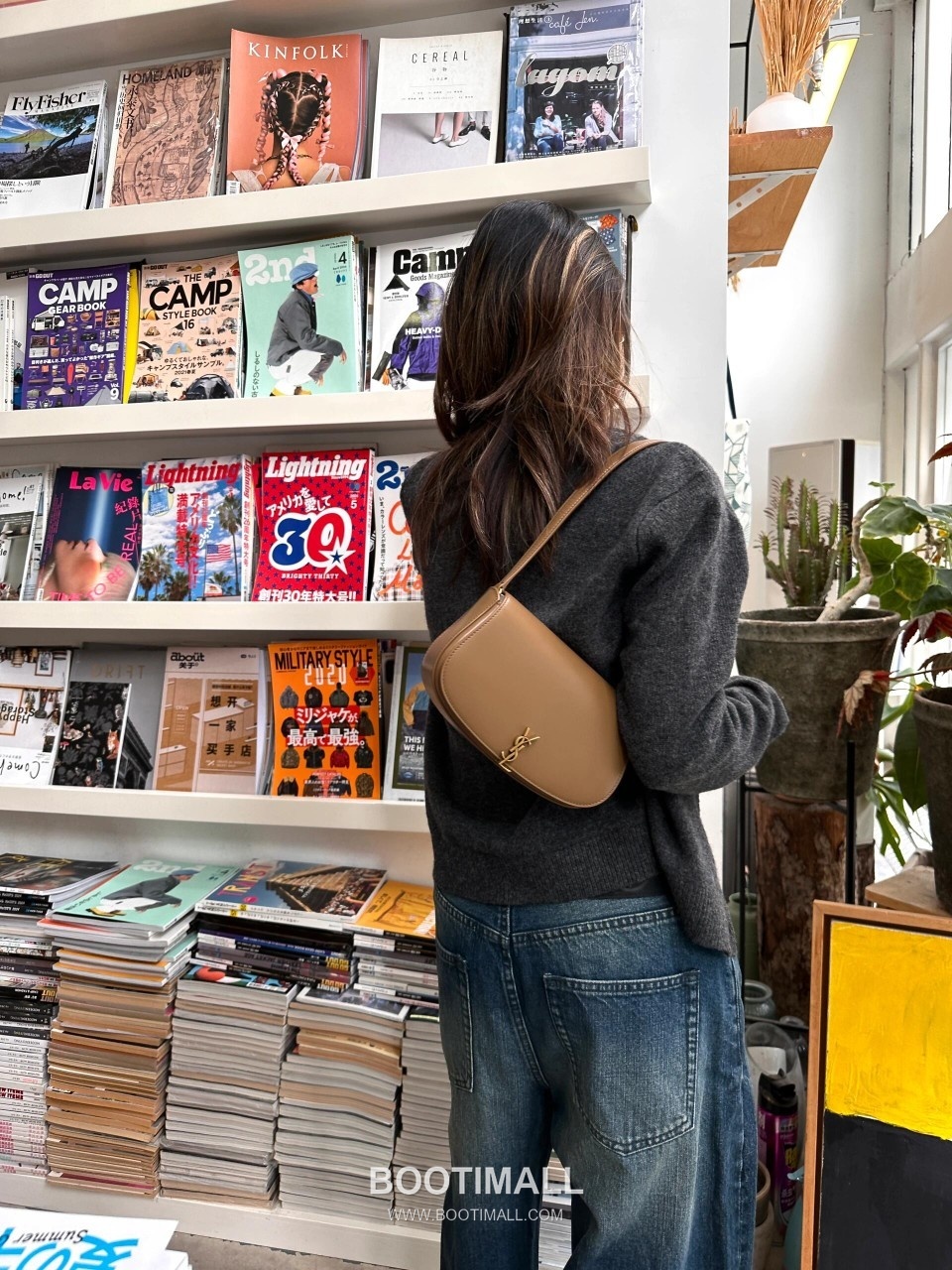 Saint Laurent Voltaire Box Leather Flap Shoulder Bag 7796421680780 생로랑 볼테르 박스 레더 플랩 숄더백 17.5cm 16
