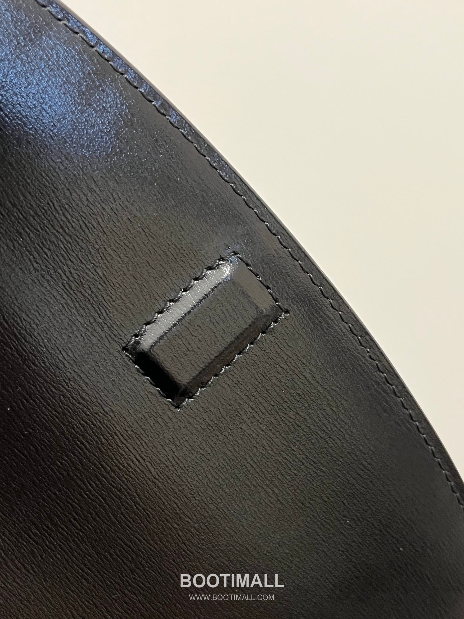 Saint Laurent Voltaire Box Leather Flap Shoulder Bag 7796421680780 생로랑 볼테르 박스 레더 플랩 숄더백 17.5cm 10