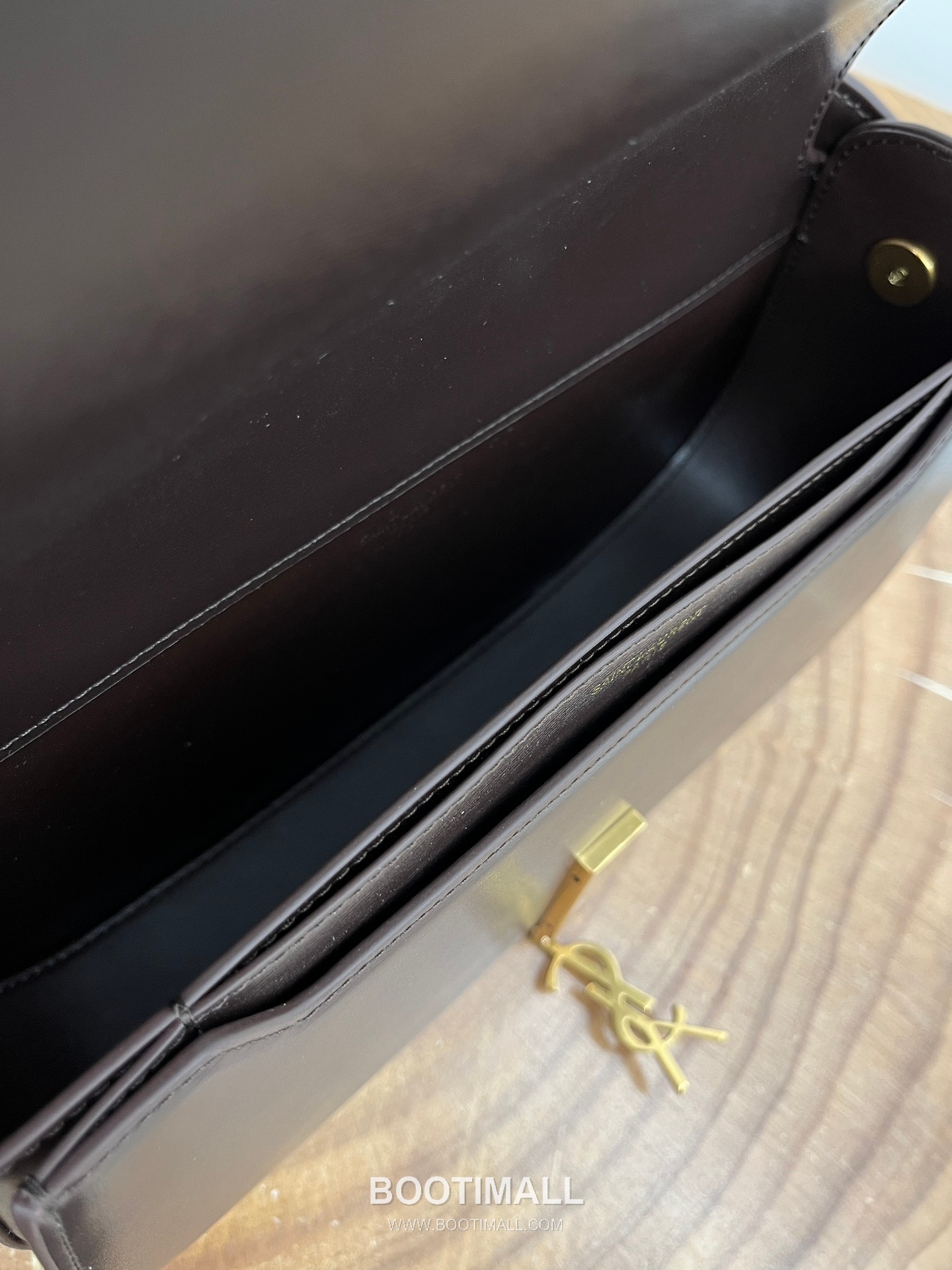 Saint Laurent Voltaire Box Leather Top Handle Shoulder Bag 7876711680880 생로랑 볼테르 박스 레더 탑핸들 숄더백 24cm 7