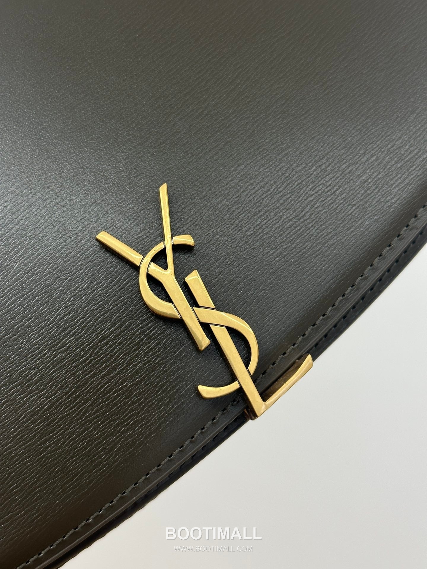 Saint Laurent Voltaire Box Leather Top Handle Shoulder Bag 7876711680880 생로랑 볼테르 박스 레더 탑핸들 숄더백 24cm 3